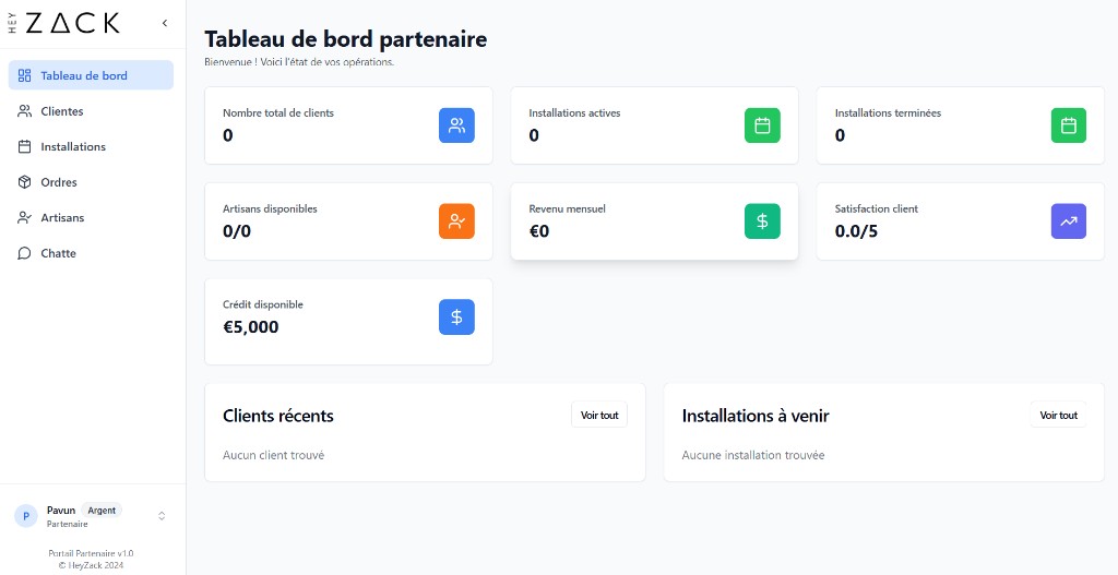 Partner dashboard in French showing KPI cards: total customers, active and completed installations, available handymen, monthly revenue, customer satisfaction, and available credit, plus recent customers and upcoming installations